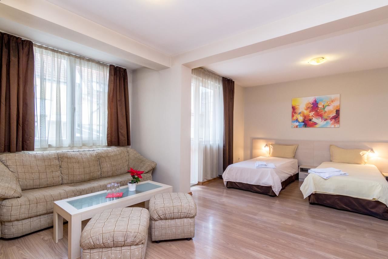 Отель Family Hotel Madrid София