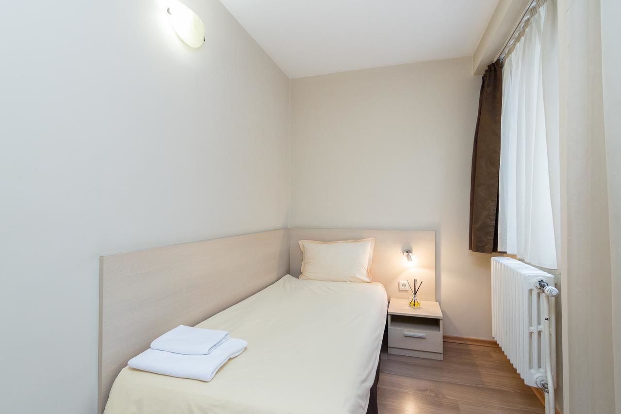 Отель Family Hotel Madrid София