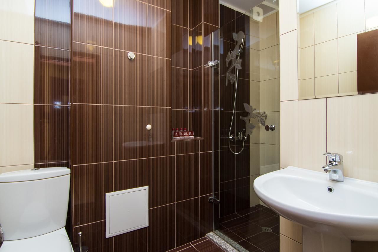 Отель Family Hotel Madrid София-47