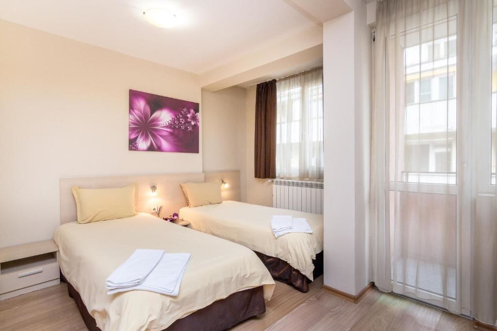 Отель Family Hotel Madrid София